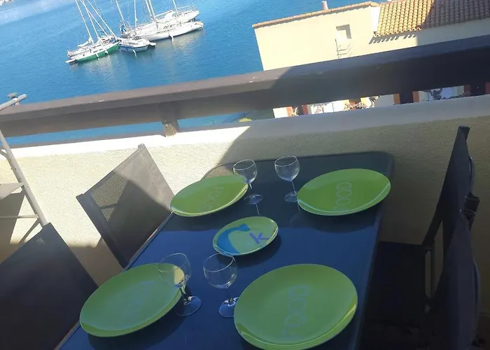 Appartamento Meublé Cap D Avec Tres Belle Vue Sur Le Port *